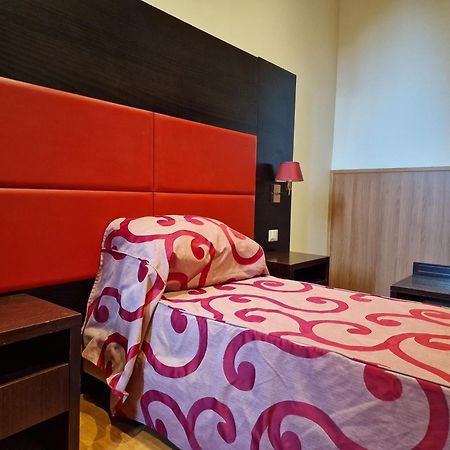 Apartament Domus Lilium Rzym Zewnętrze zdjęcie
