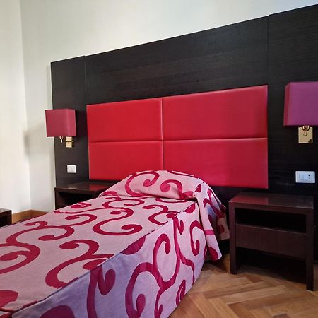 Apartament Domus Lilium Rzym Zewnętrze zdjęcie