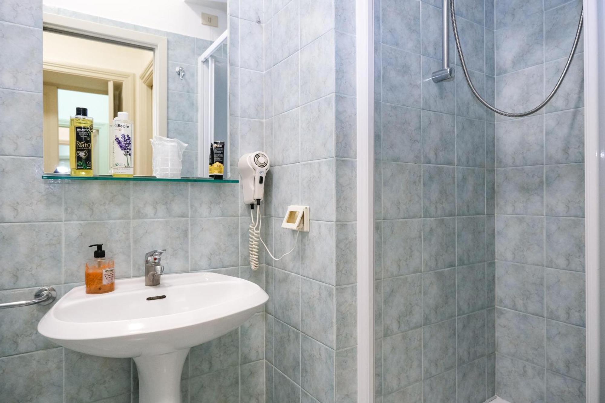 Apartament Domus Lilium Rzym Zewnętrze zdjęcie
